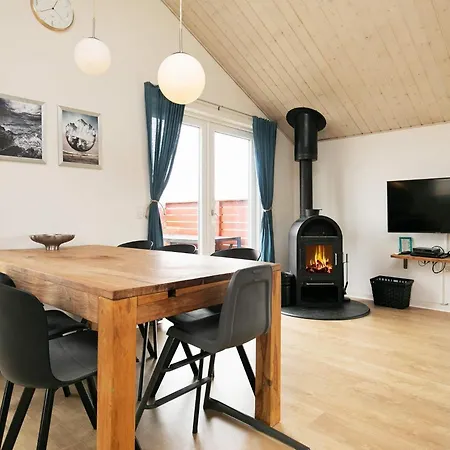 8 Person In Lokken-by Traum Løkken