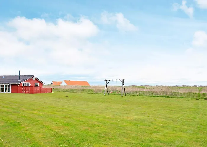 8 Person In Lokken-by Traum Løkken